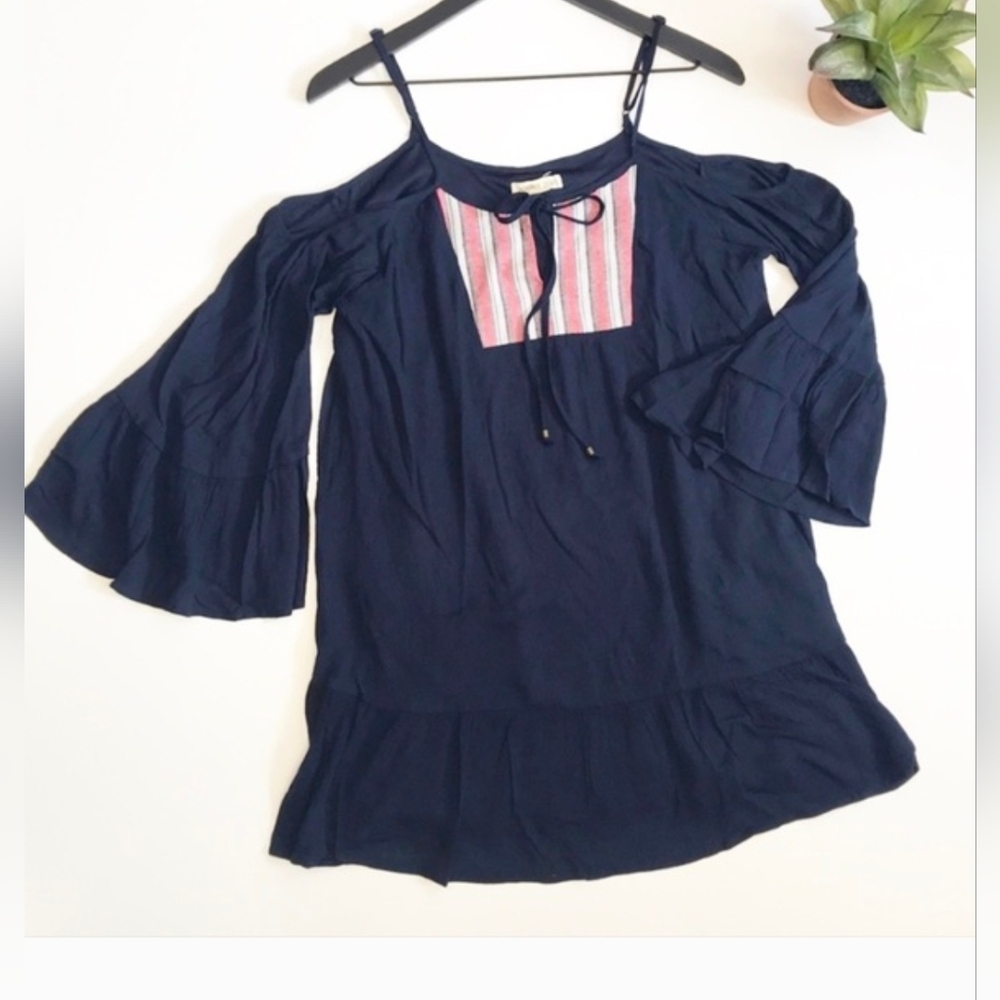 Double zero cold shoulder peasant dress